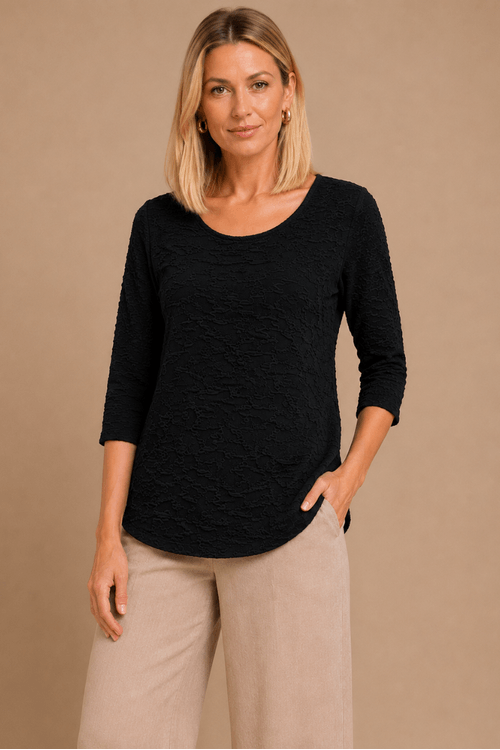 BLUSA DECOTE CANOA TEXTURIZADA PRETO,,
